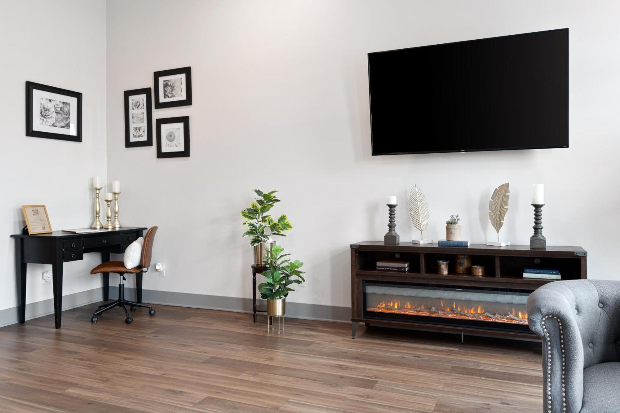 Spacious Luxury Apt In Historic Downtown - Oh Amish Country Millersburg Exteriör bild