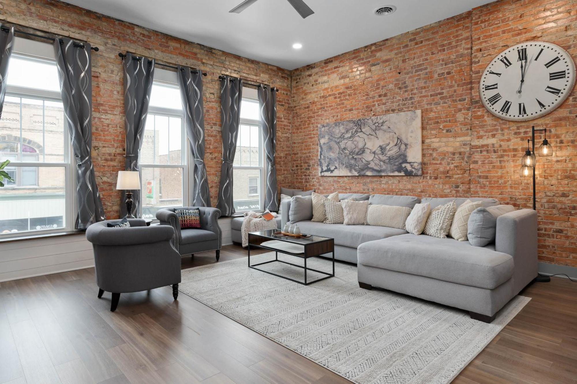 Spacious Luxury Apt In Historic Downtown - Oh Amish Country Millersburg Exteriör bild
