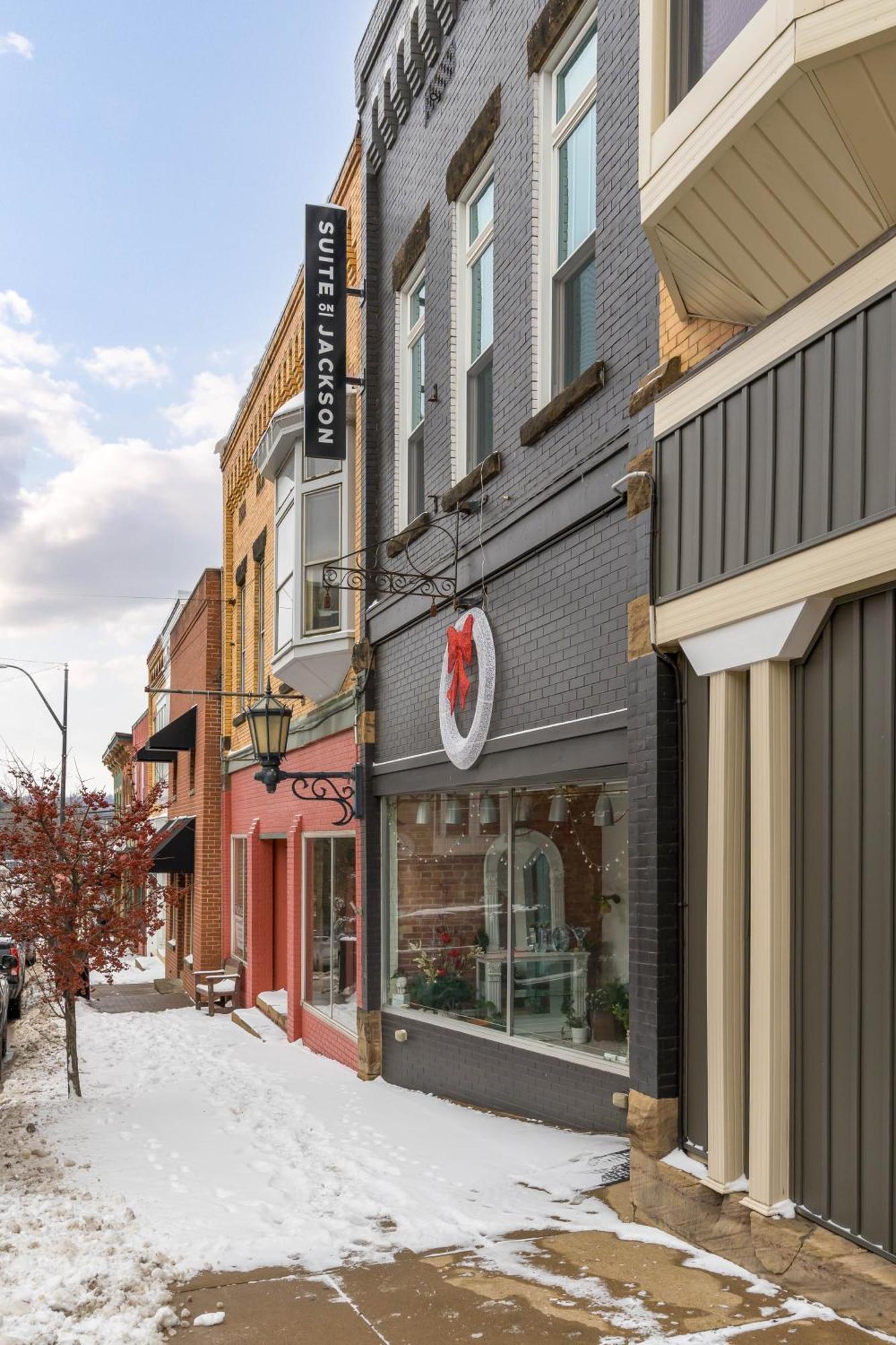 Spacious Luxury Apt In Historic Downtown - Oh Amish Country Millersburg Exteriör bild